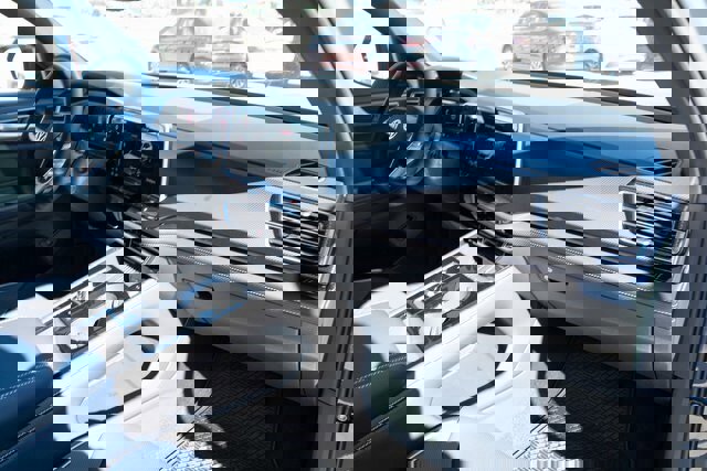 New 2026 Volkswagen Atlas Cross Sport SEL Premium R-Line image 39