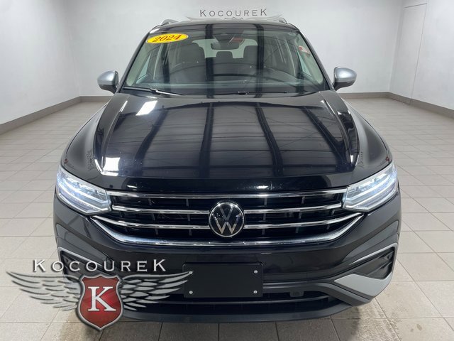 Used 2024 Volkswagen Tiguan Wolfsburg Edition image 2