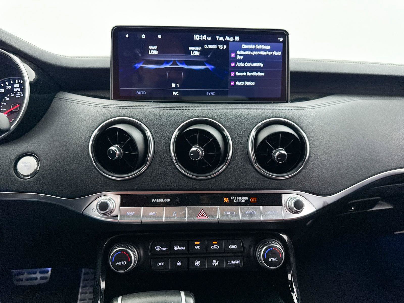 Used 2022 Kia Stinger GT-Line w/ Sun & Sound Package AWD/4WD image 28