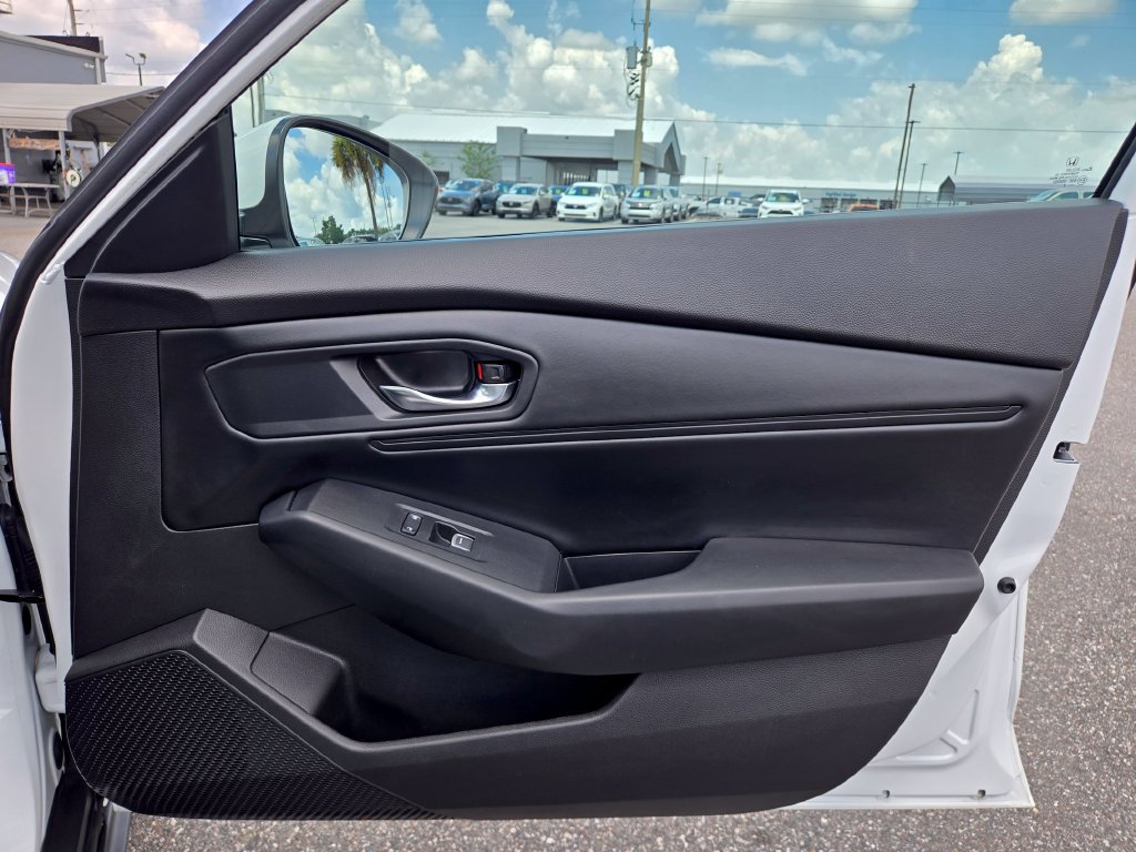 Used 2023 Honda Accord EX image 44