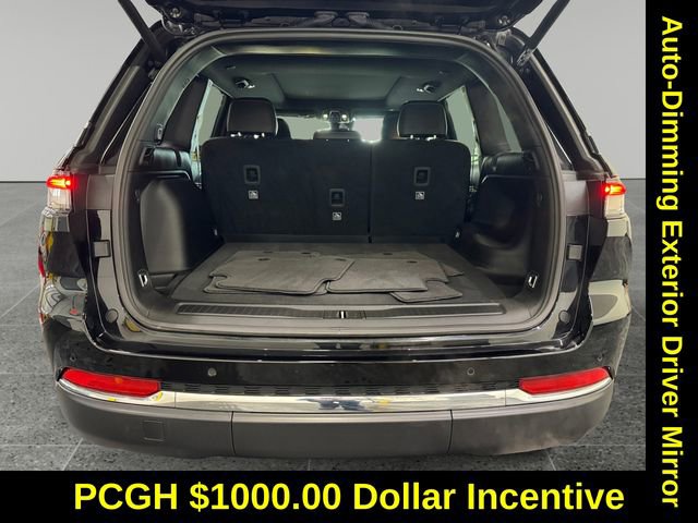 Used 2024 Jeep Grand Cherokee Limited w/ Luxury Tech Group II image 13