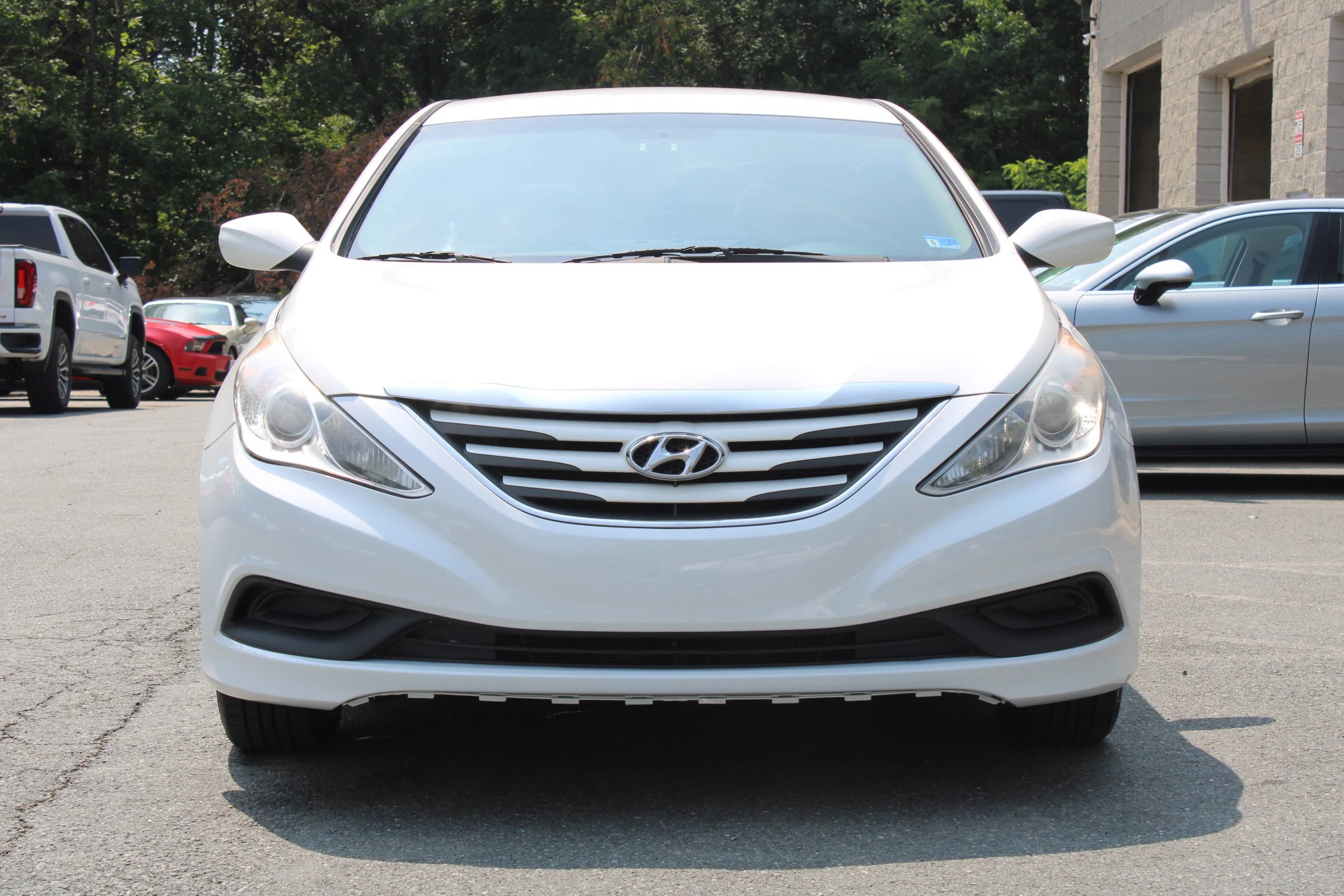 Used 2014 Hyundai Sonata GLS FWD image 2