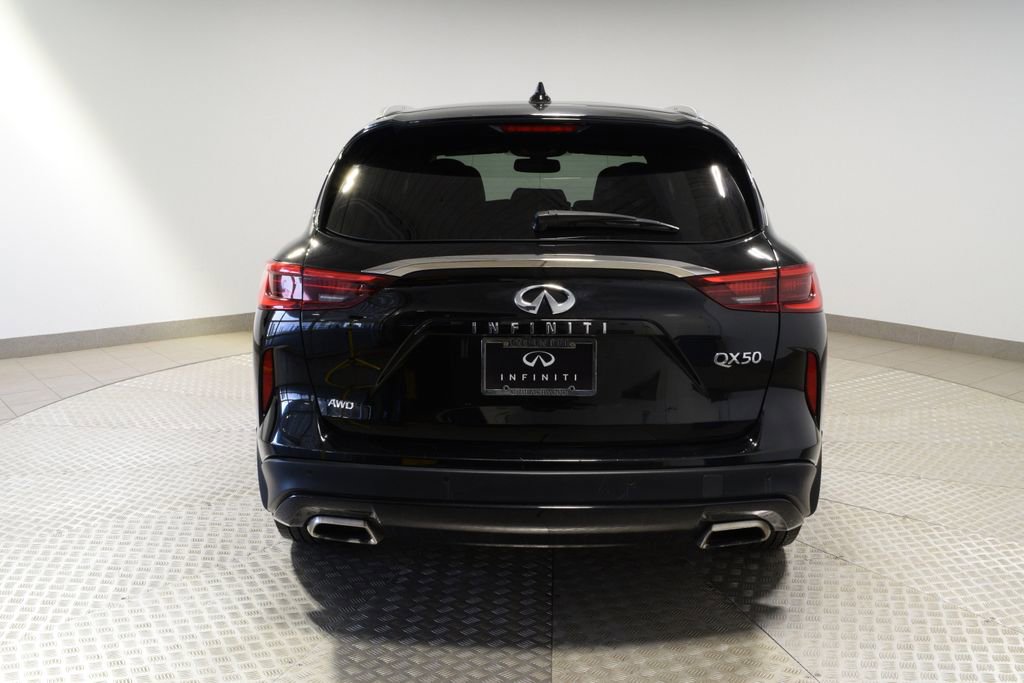 Used 2021 INFINITI QX50 Luxe w/ Appearance Package image 8