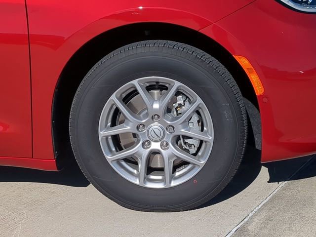 New 2026 Chrysler Pacifica Select image 11