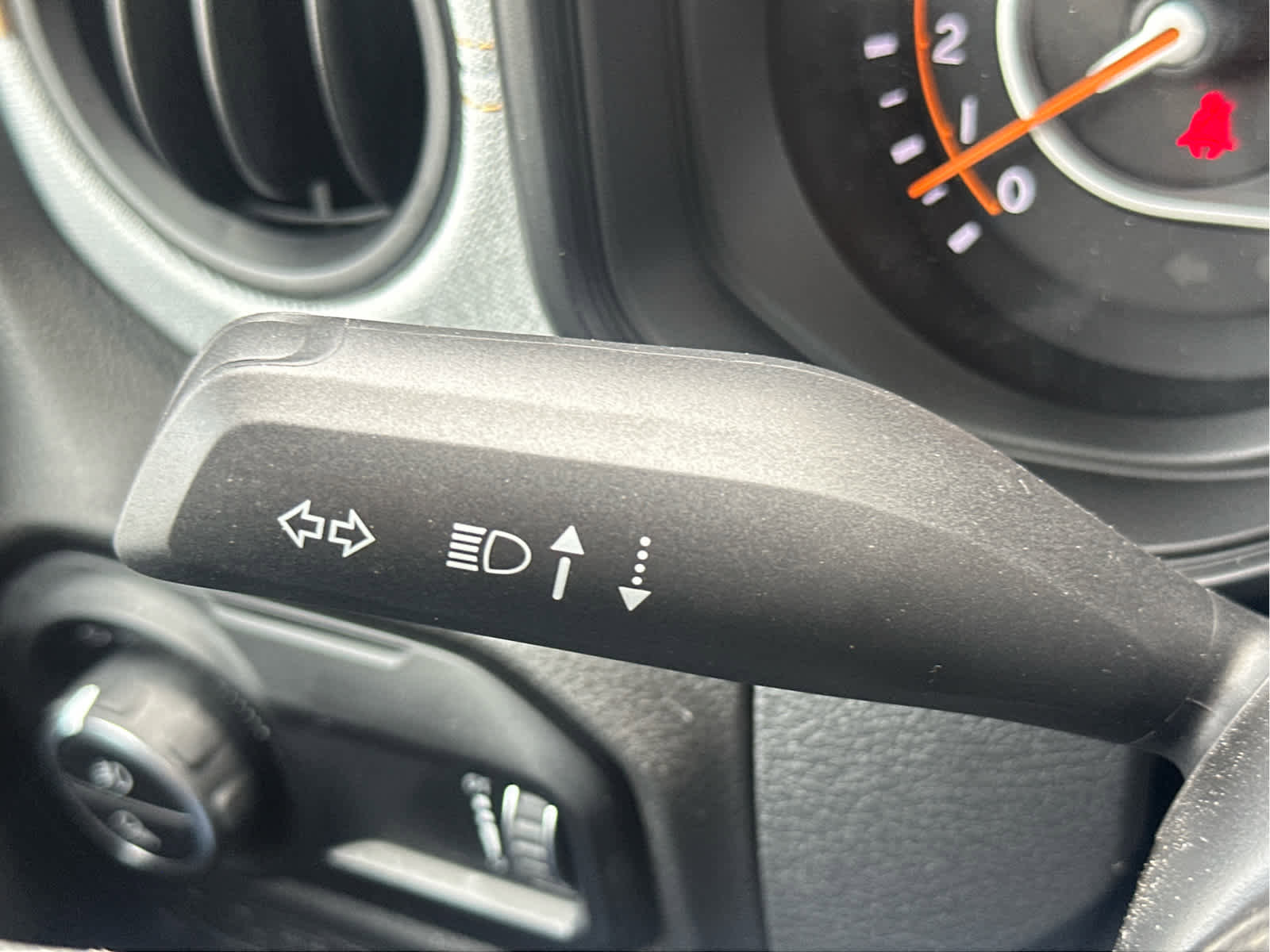 New 2025 Jeep Gladiator Sport image 34