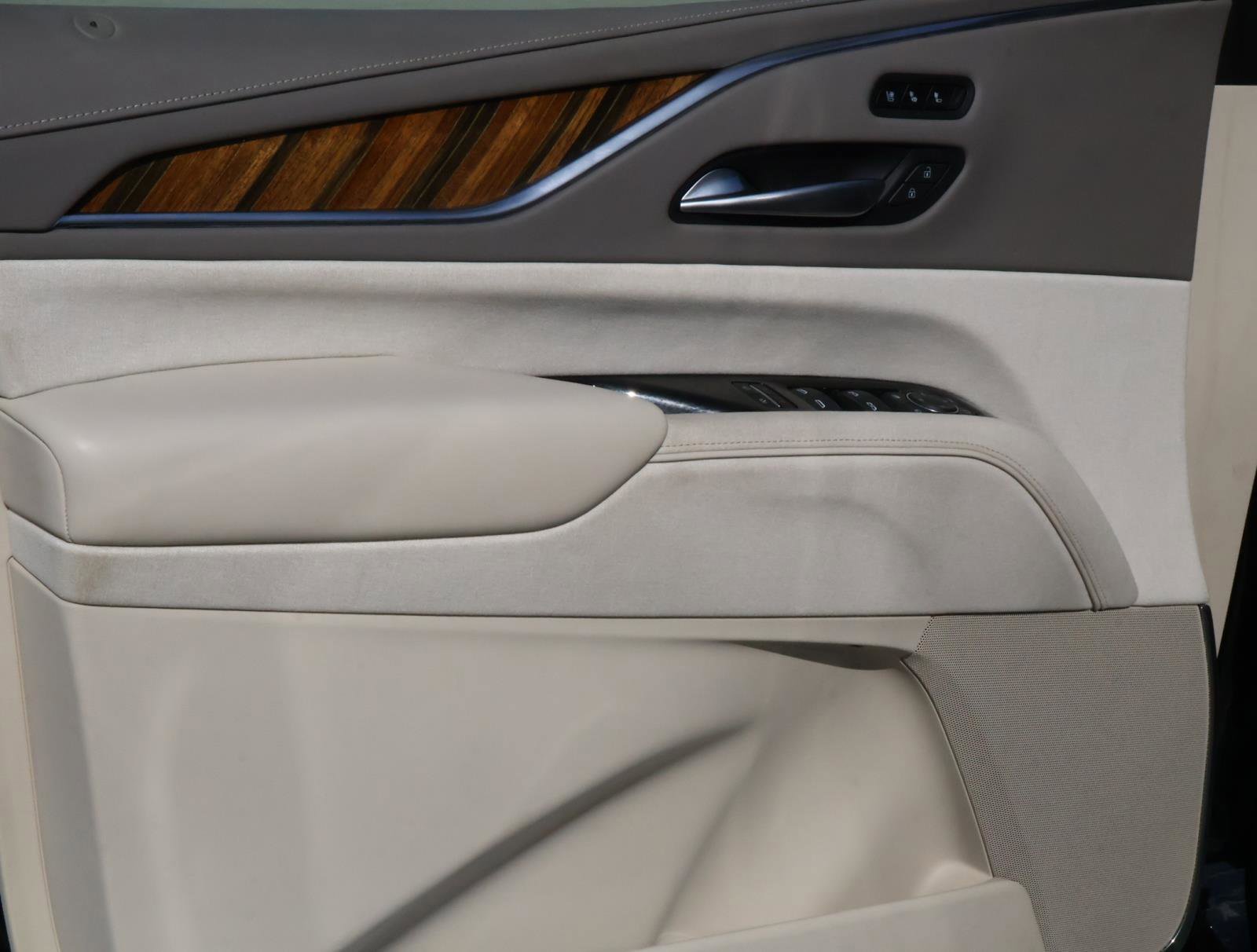 Used 2023 Cadillac Escalade Sport Platinum image 19