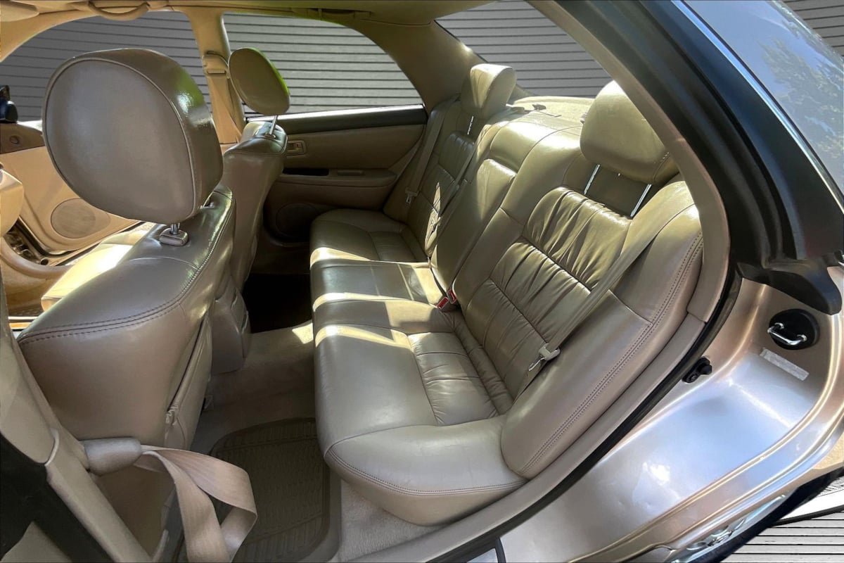 Used 2000 Lexus ES 330 w/ Lexus Value Pkg FWD image 19
