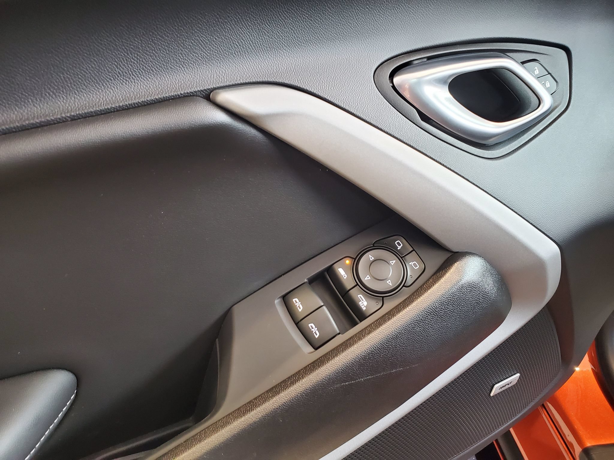 Used 2022 Chevrolet Camaro LT RWD image 21