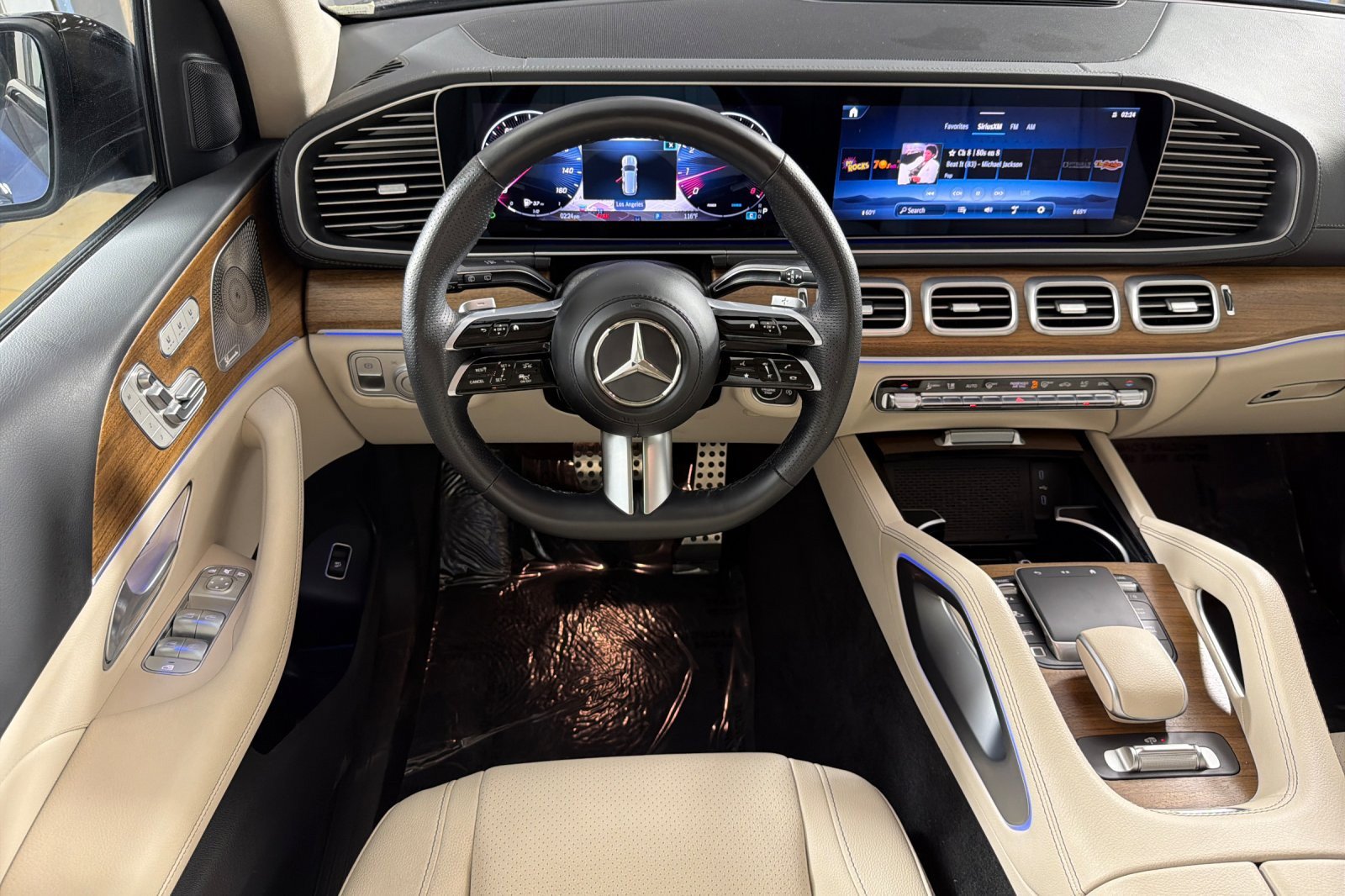Used 2026 Mercedes-Benz GLS 450 4MATIC image 13