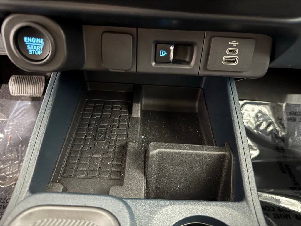 New 2025 Ford Maverick Lariat w/ Black Appearance Package image 36