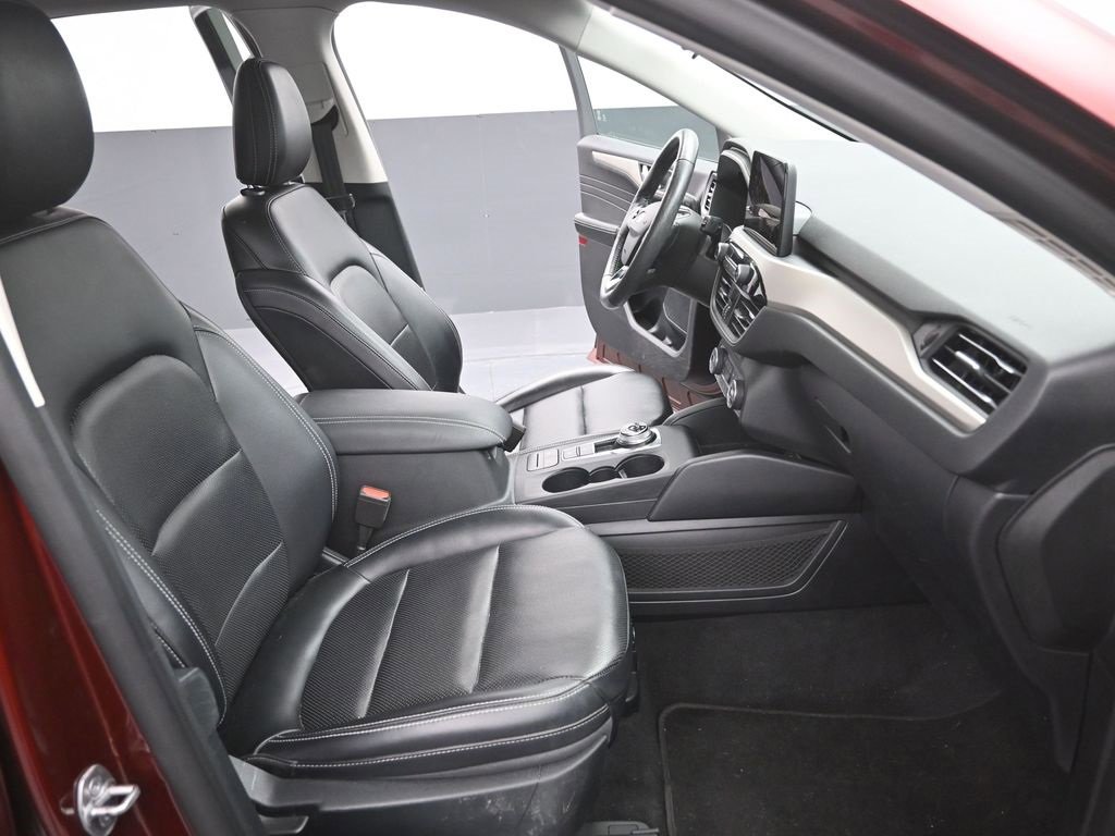 Used 2021 Ford Escape SEL image 16