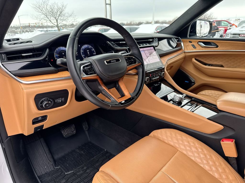 Used 2022 Jeep Grand Cherokee L Summit image 10