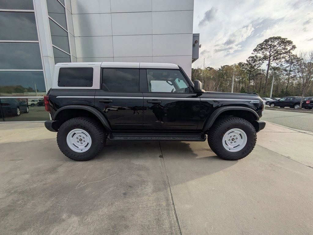 New 2026 Ford Bronco Heritage Edition image 3