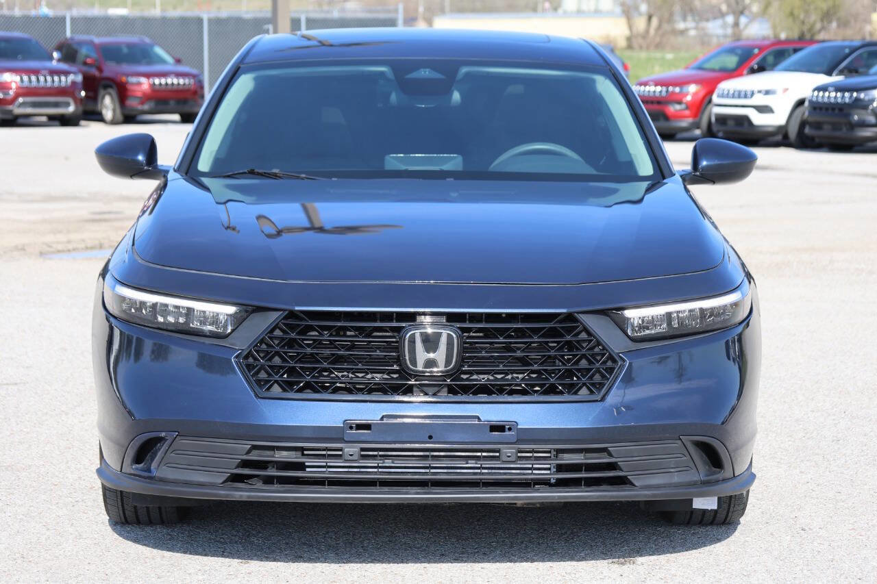 Used 2023 Honda Accord EX image 5