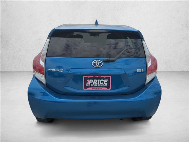 Used 2015 Toyota Prius C One FWD image 7