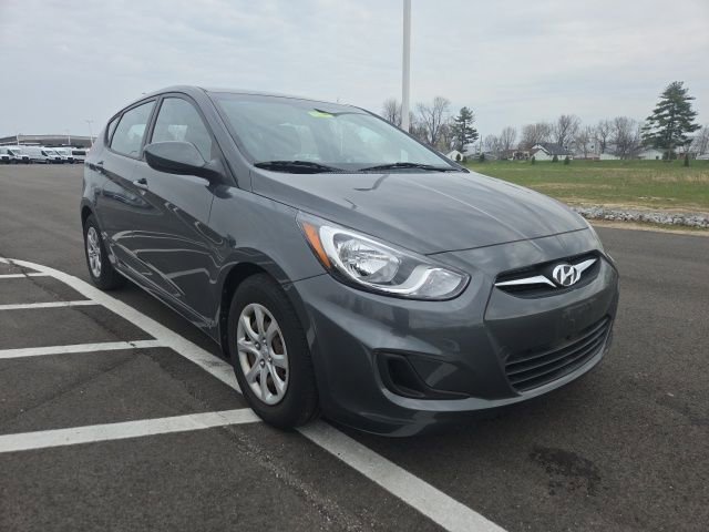 Used 2012 Hyundai Accent GS image 1