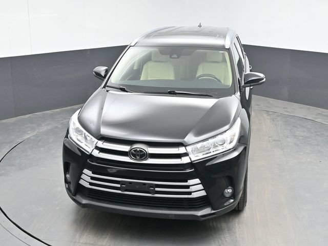 Used 2018 Toyota Highlander XLE w/ Protection Package #3 AWD/4WD image 39
