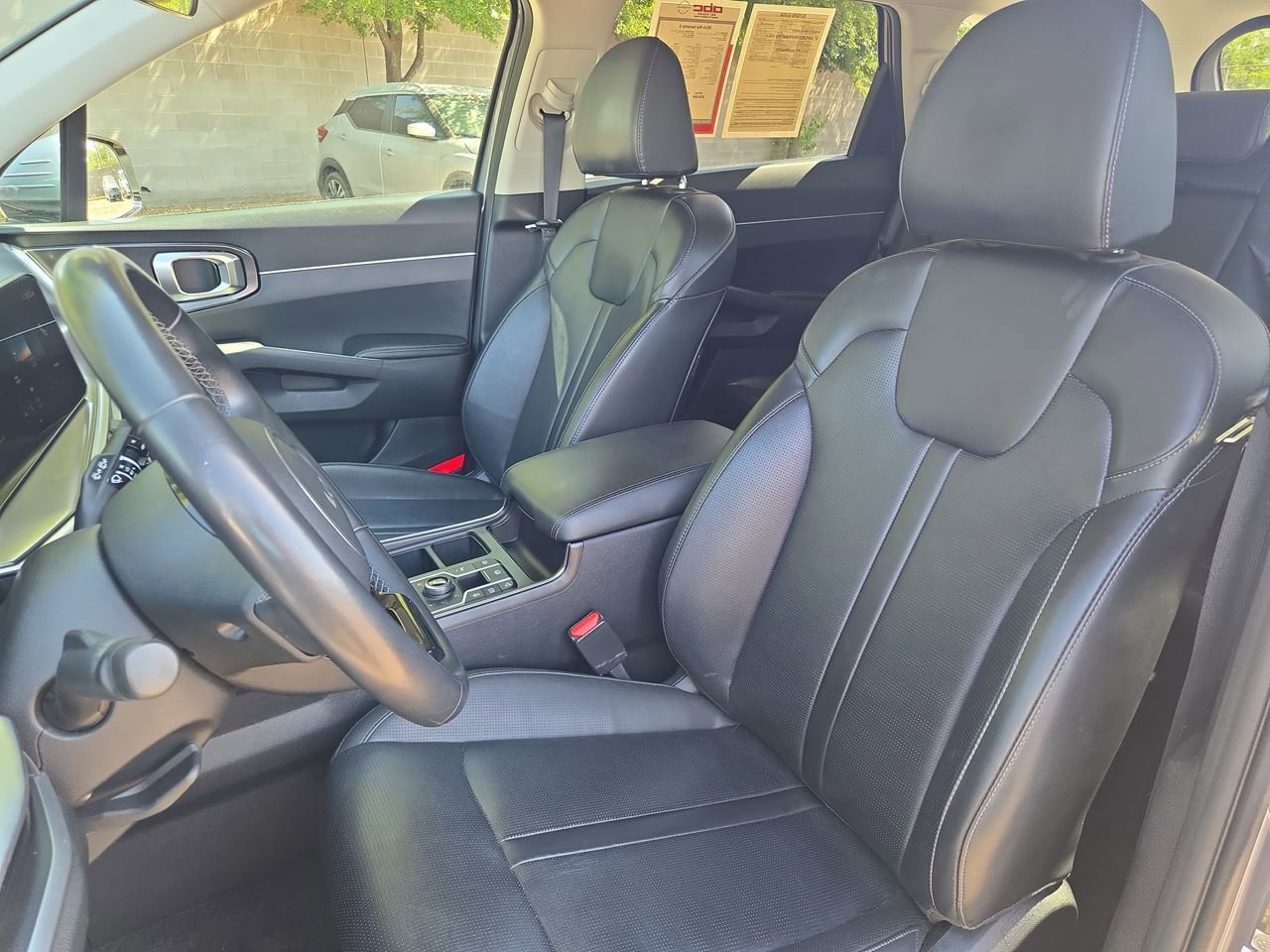 Used 2024 Kia Sorento S AWD/4WD image 14
