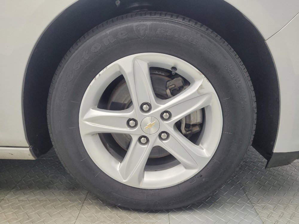 Used 2020 Chevrolet Malibu LS image 31