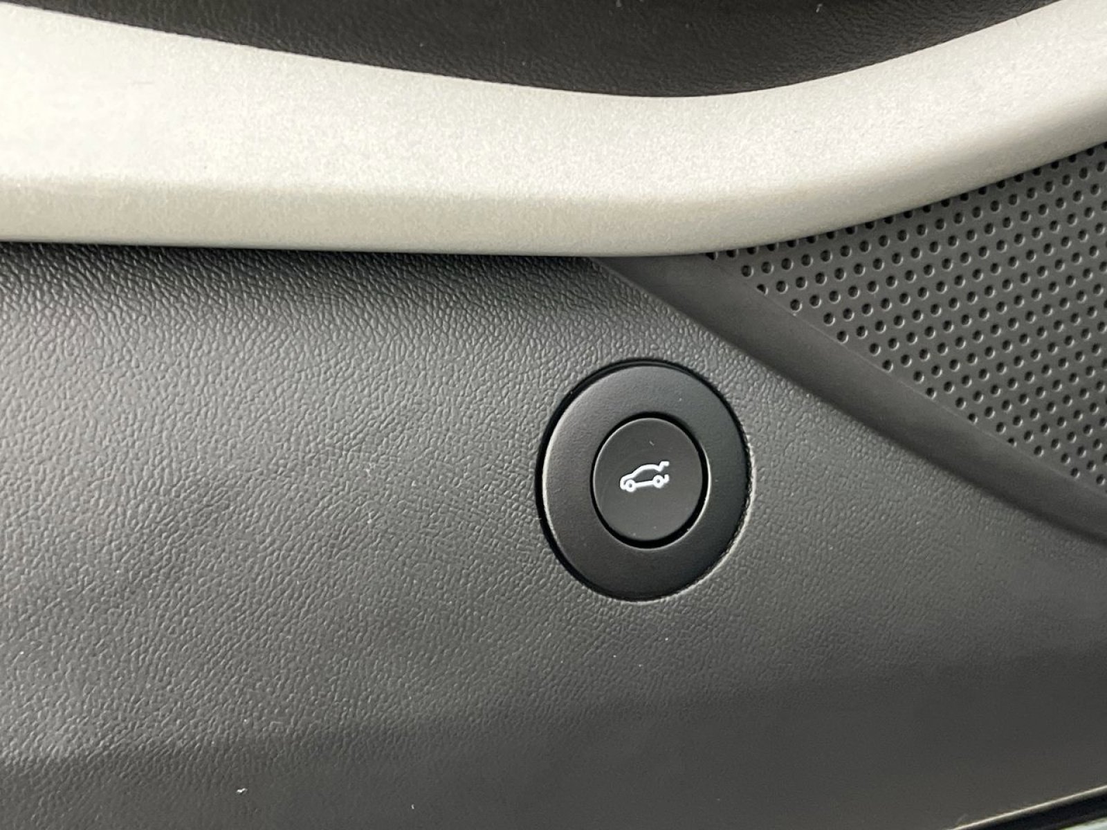 Used 2024 Chevrolet Camaro SS image 31