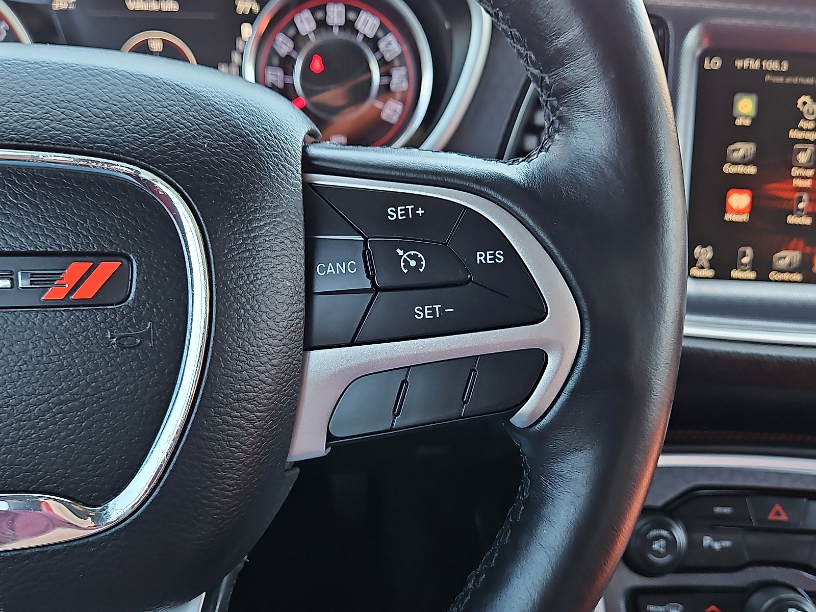 Used 2015 Dodge Challenger SXT Plus RWD image 18