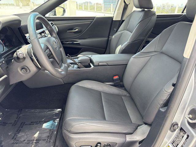 Certified 2022 Lexus ES 350 w/ Premium Package FWD image 11