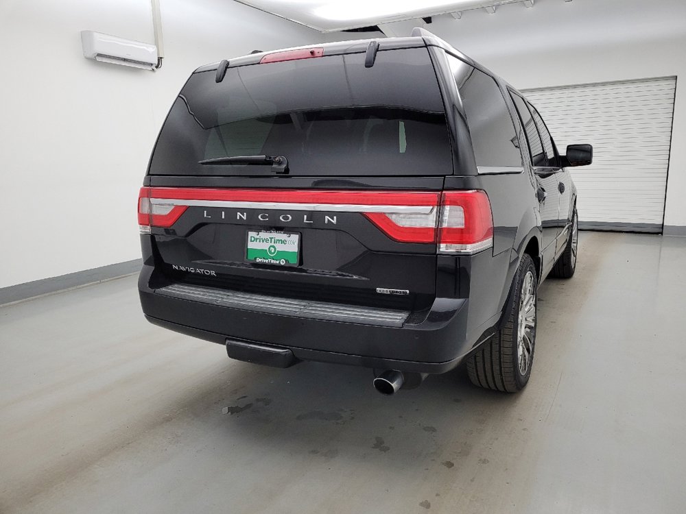 Used 2016 Lincoln Navigator Reserve AWD/4WD image 7