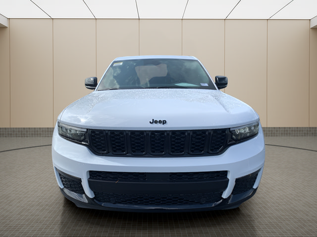 Used 2025 Jeep Grand Cherokee L Limited w/ Luxury Tech Group II RWD image 8
