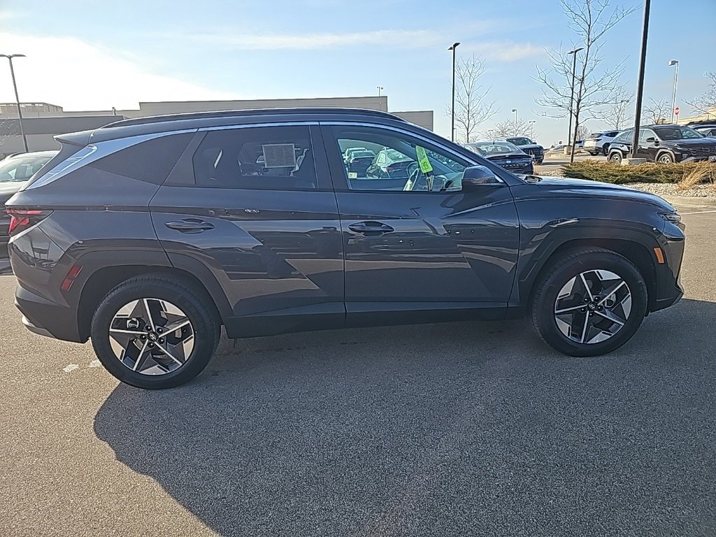 Certified 2025 Hyundai Tucson SEL image 6