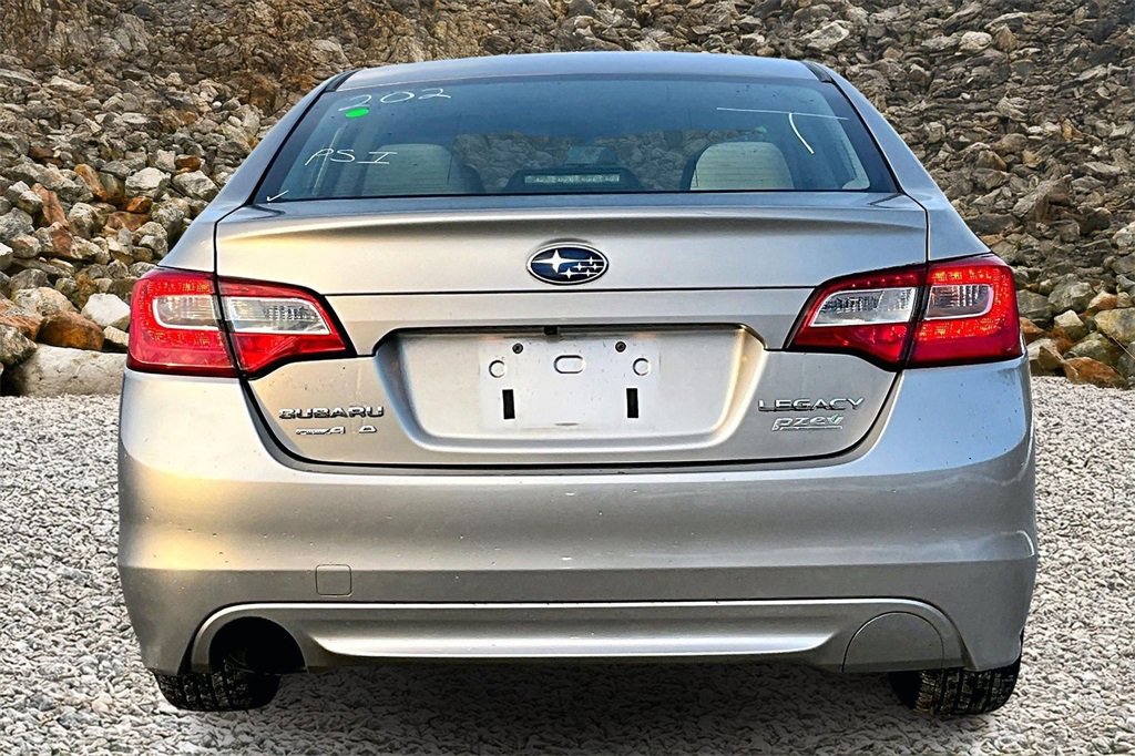 Used 2016 Subaru Legacy 2.5i image 4
