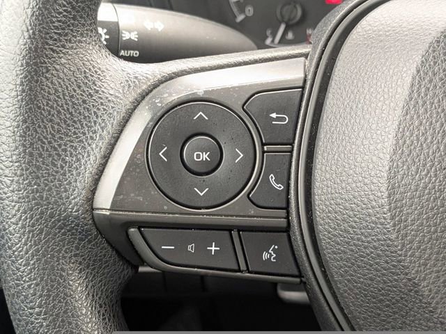 Used 2022 Toyota Corolla LE image 23