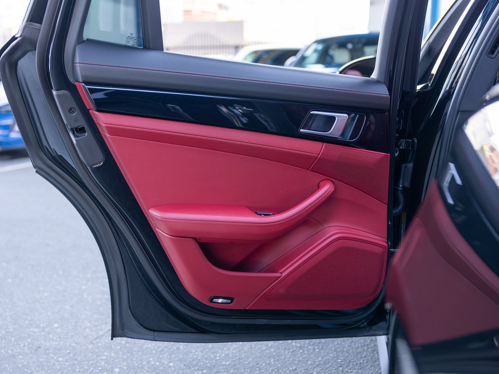 Certified 2020 Porsche Panamera image 42