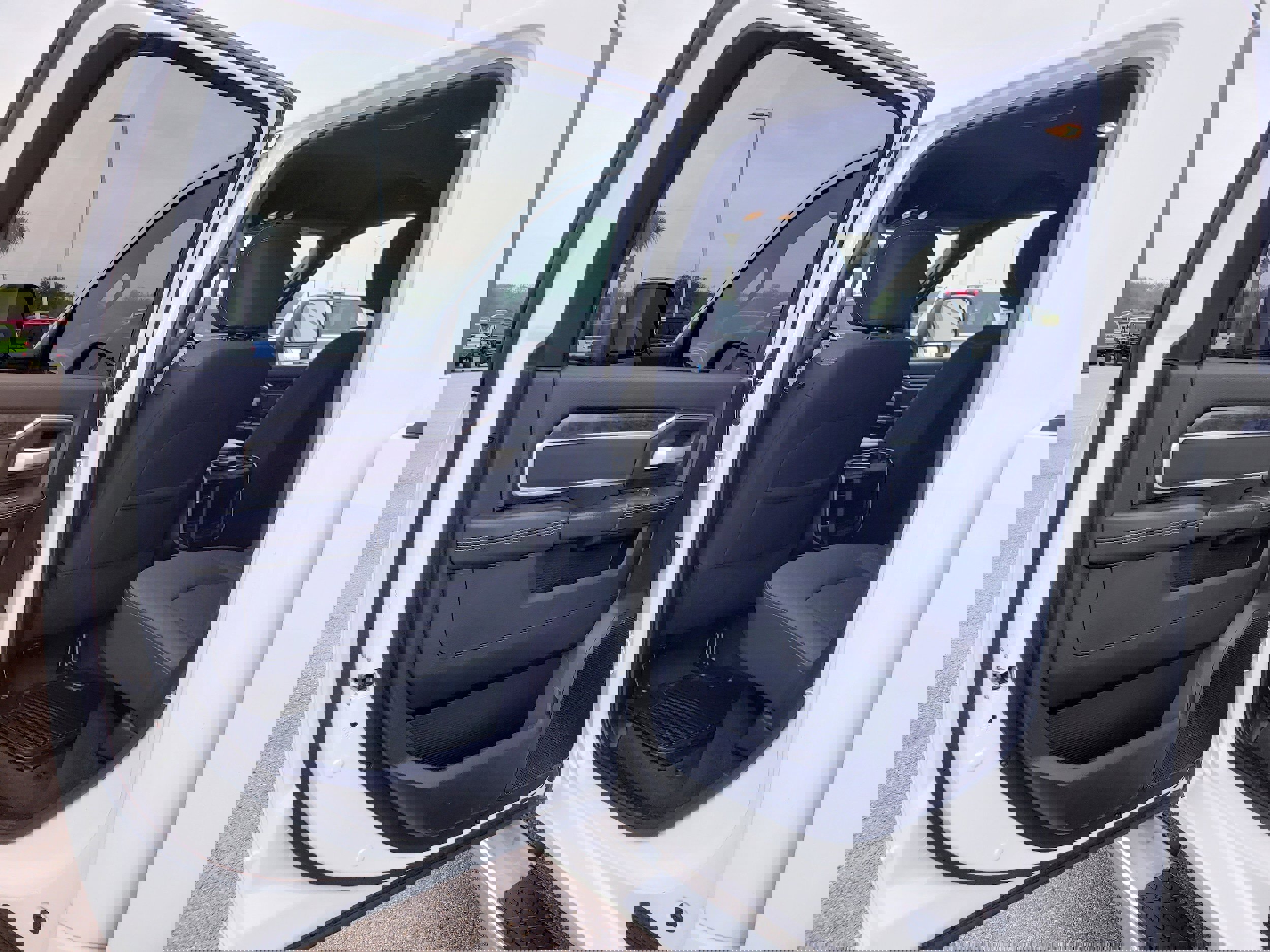 Used 2024 RAM 2500 Big Horn w/ Sport Appearance Package image 14