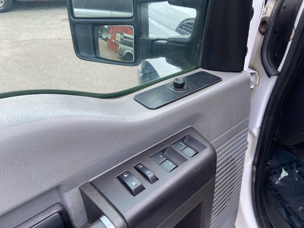 Used 2014 Ford F250 XL w/ Power Equipment Group AWD/4WD image 15