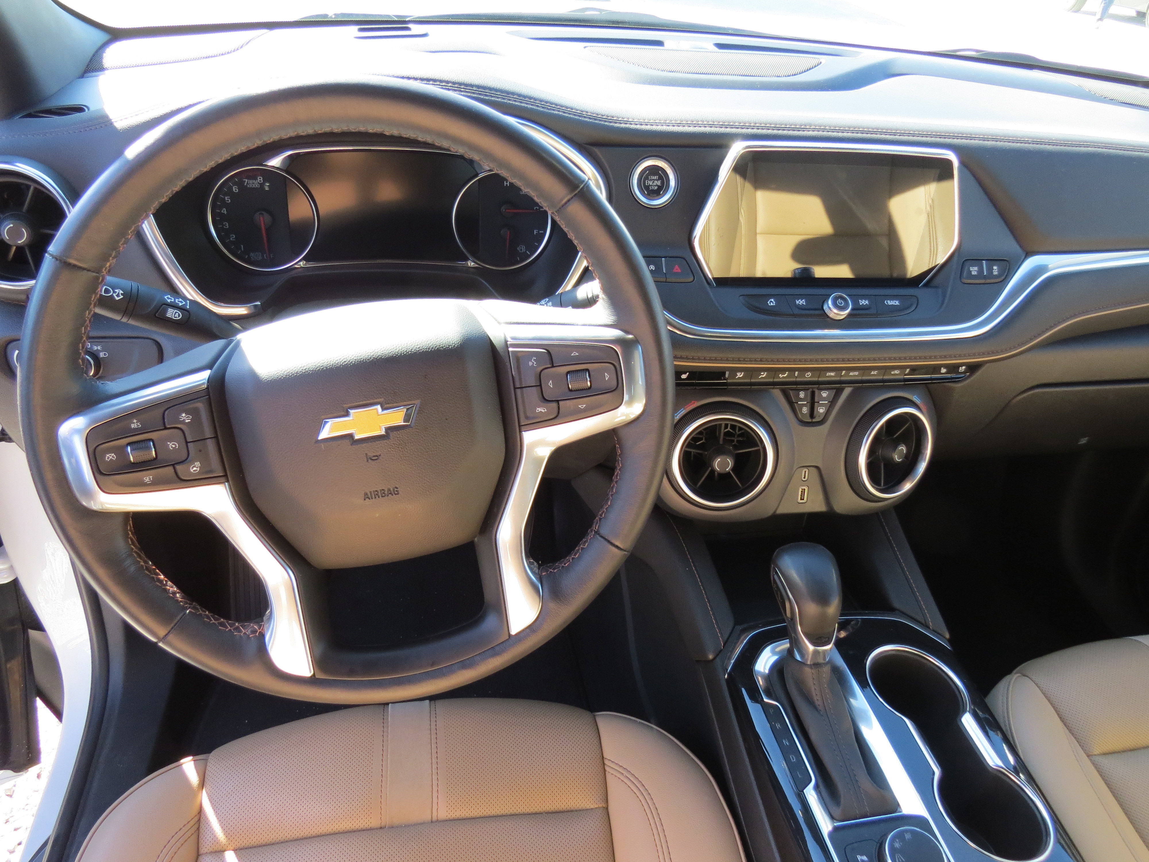 Used 2022 Chevrolet Blazer Premier w/ Enhanced Convenience Package FWD image 17