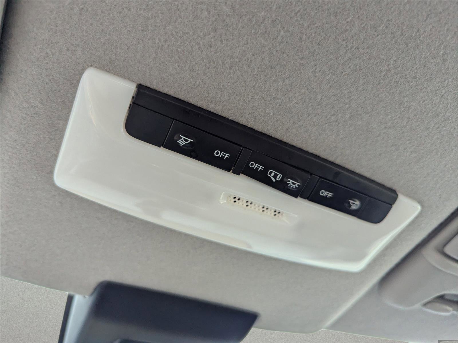 Used 2023 Nissan Kicks S image 20