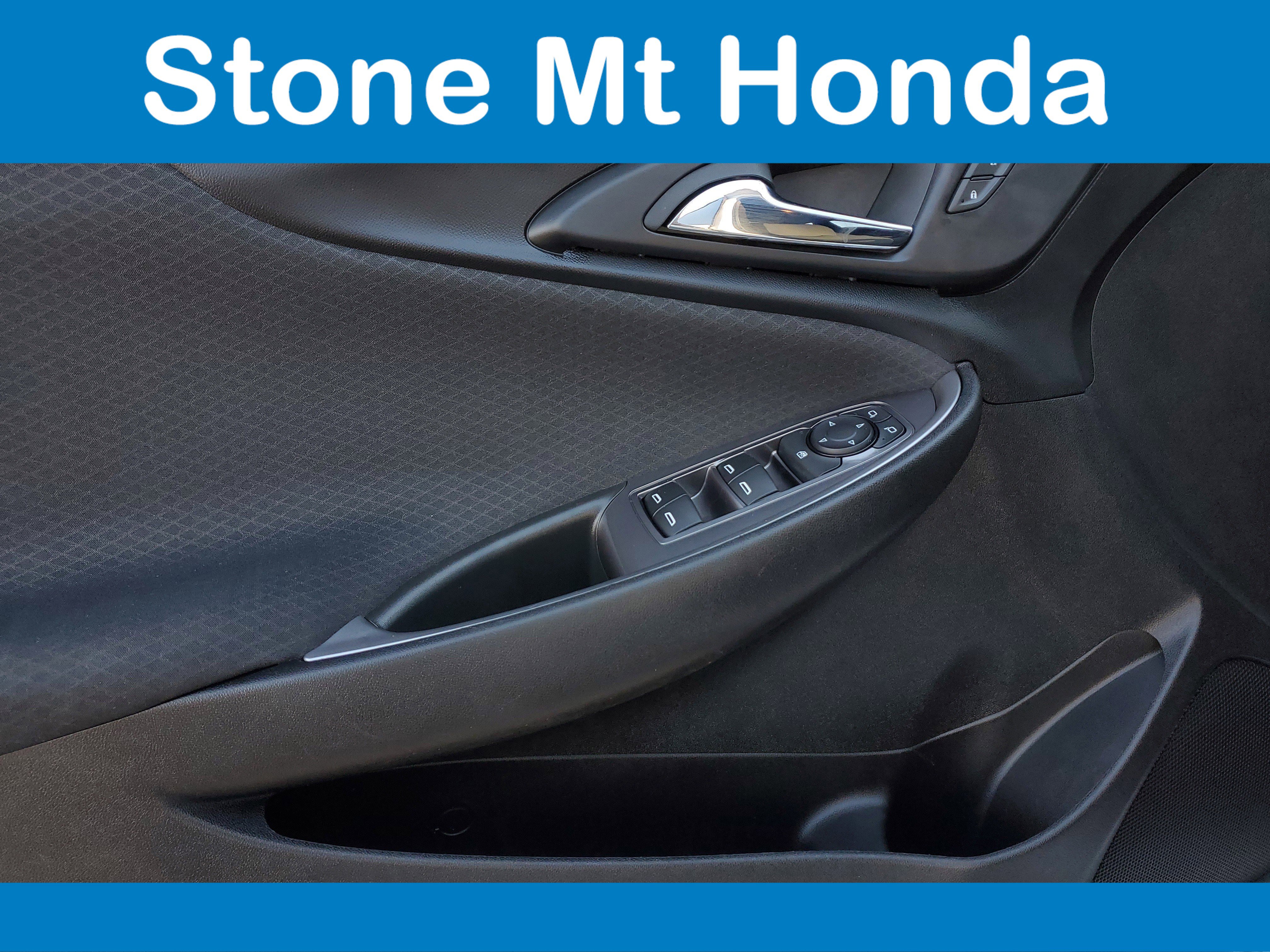 Used 2023 Chevrolet Malibu LS image 16