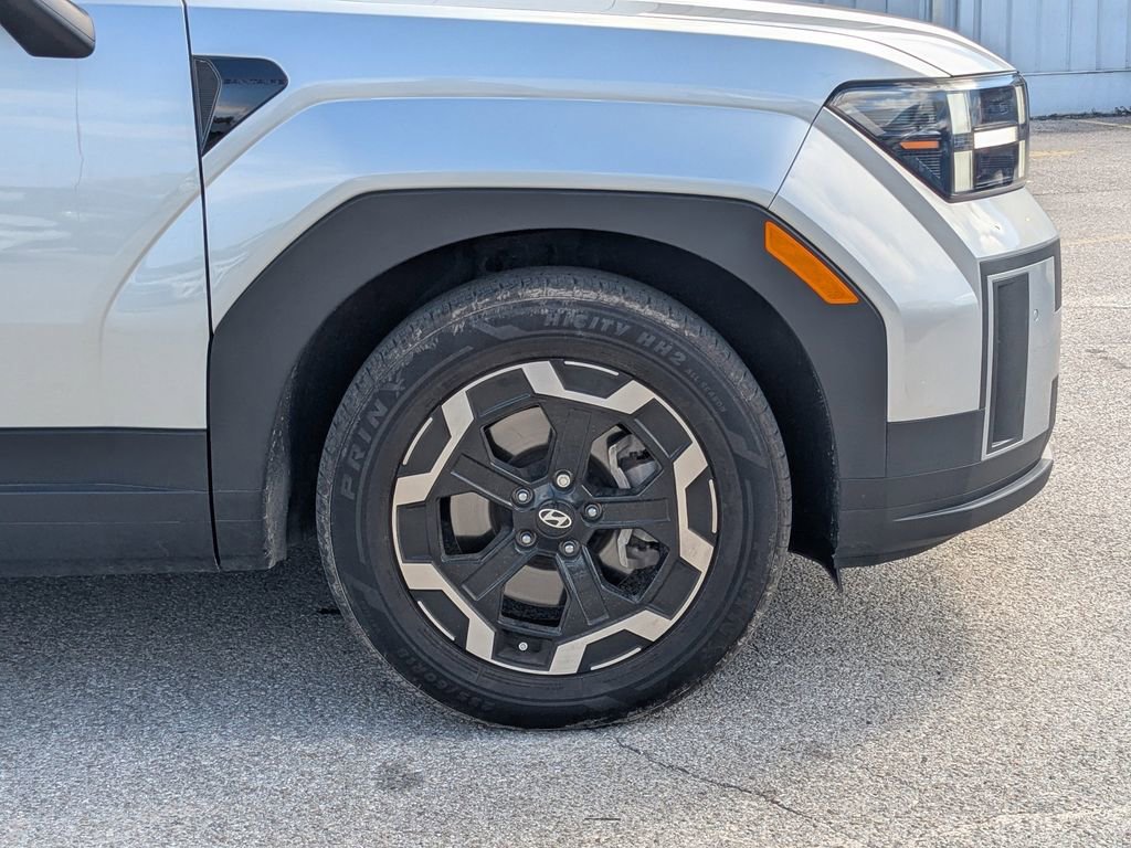 Used 2024 Hyundai Santa Fe SE image 11