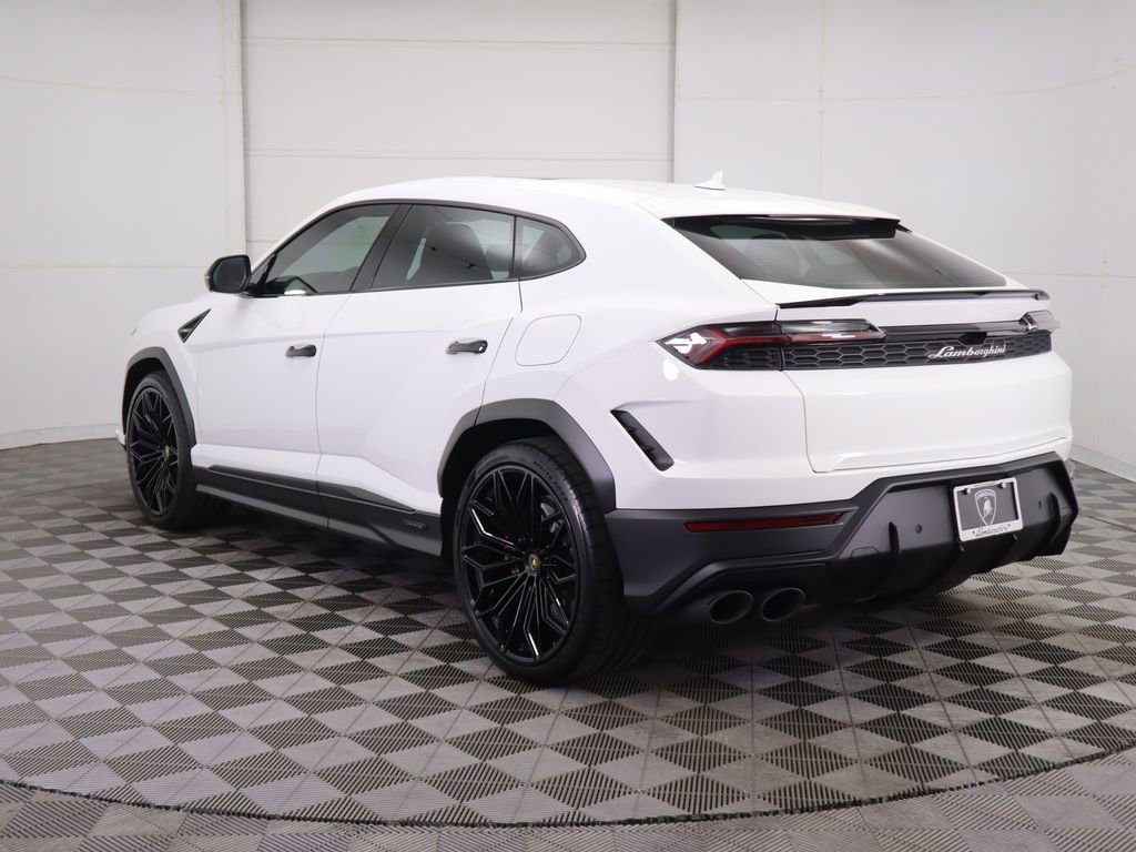 Used 2025 Lamborghini Urus SE image 7