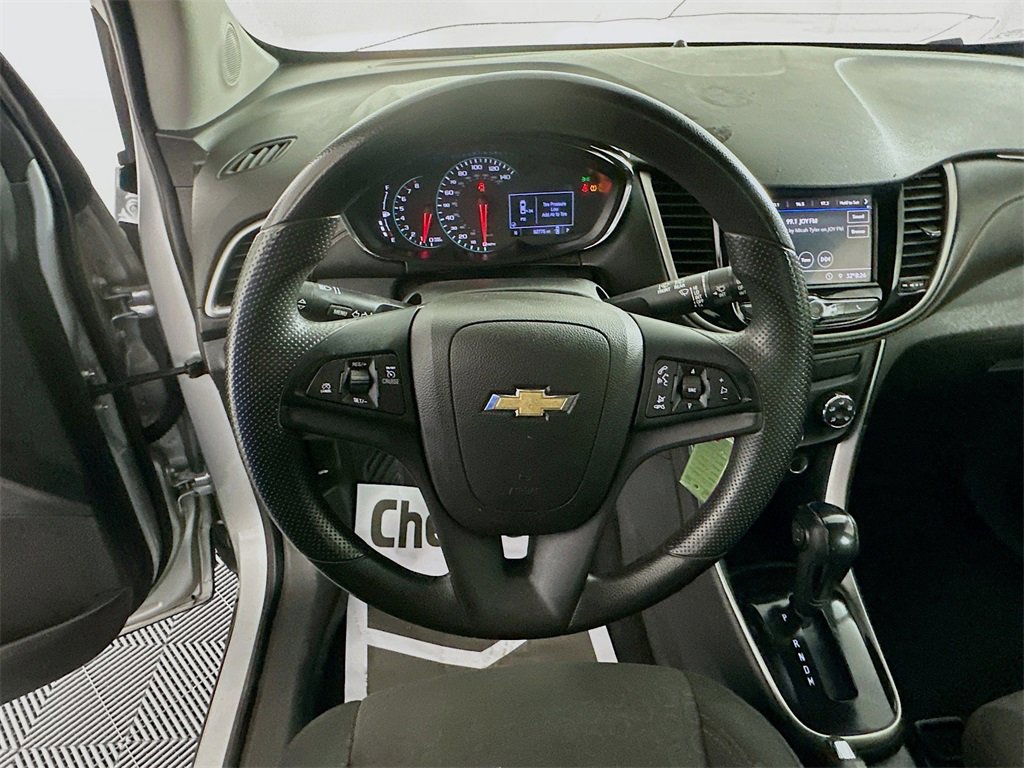 Used 2020 Chevrolet Trax LS w/ Tint and Cruise Package image 11