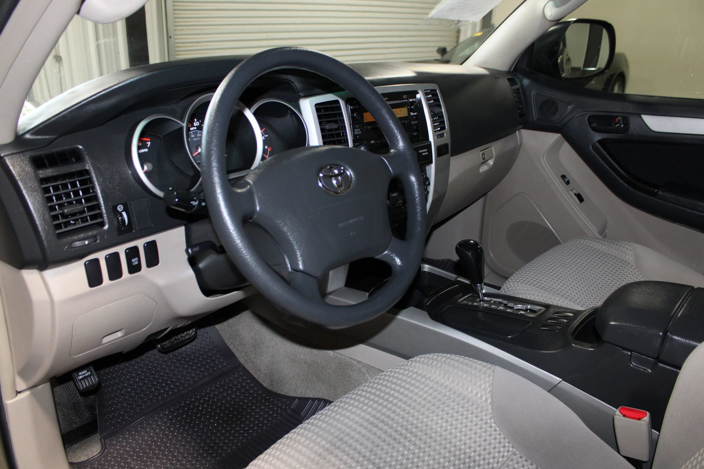 Used 2007 Toyota 4Runner Sport RWD image 18