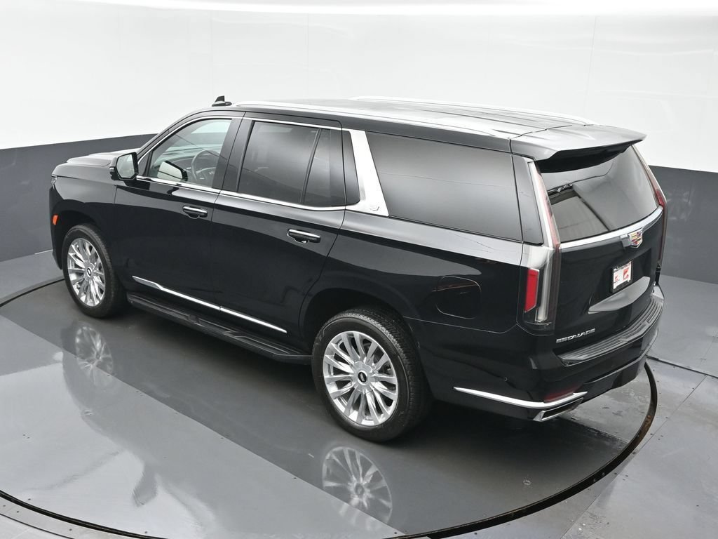 Used 2023 Cadillac Escalade Premium Luxury AWD/4WD image 37