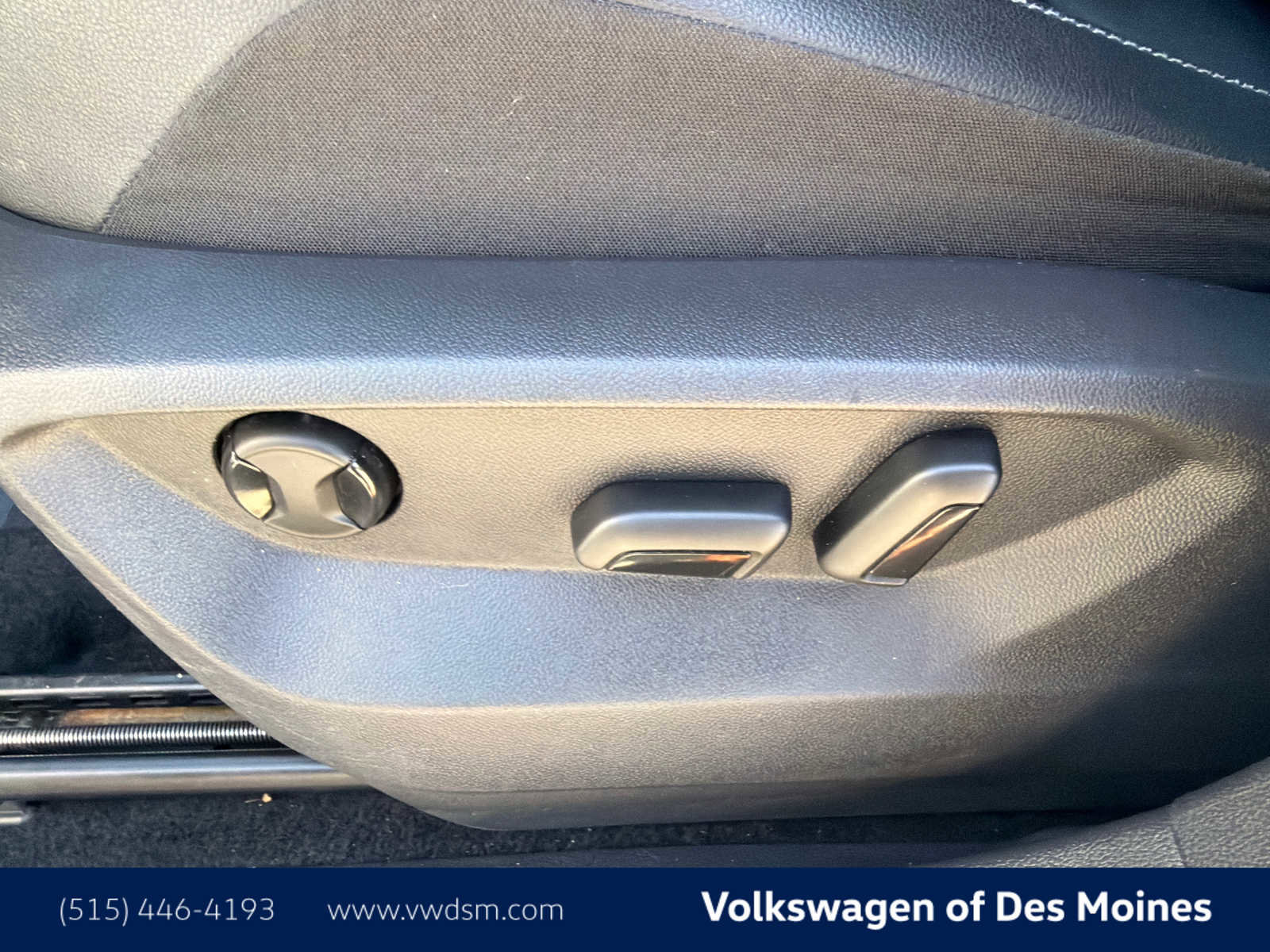 Used 2019 Volkswagen Tiguan SE w/ 3rd Row Seat Package image 23