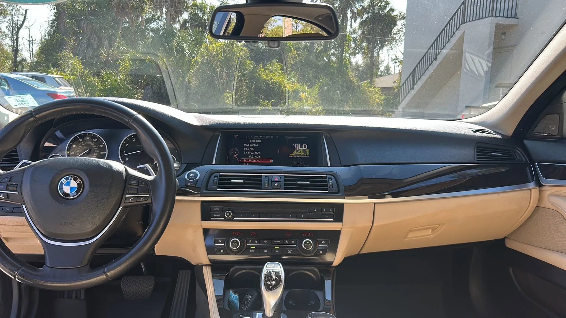 Used 2016 BMW 535i Sedan w/ Luxury Line image 21