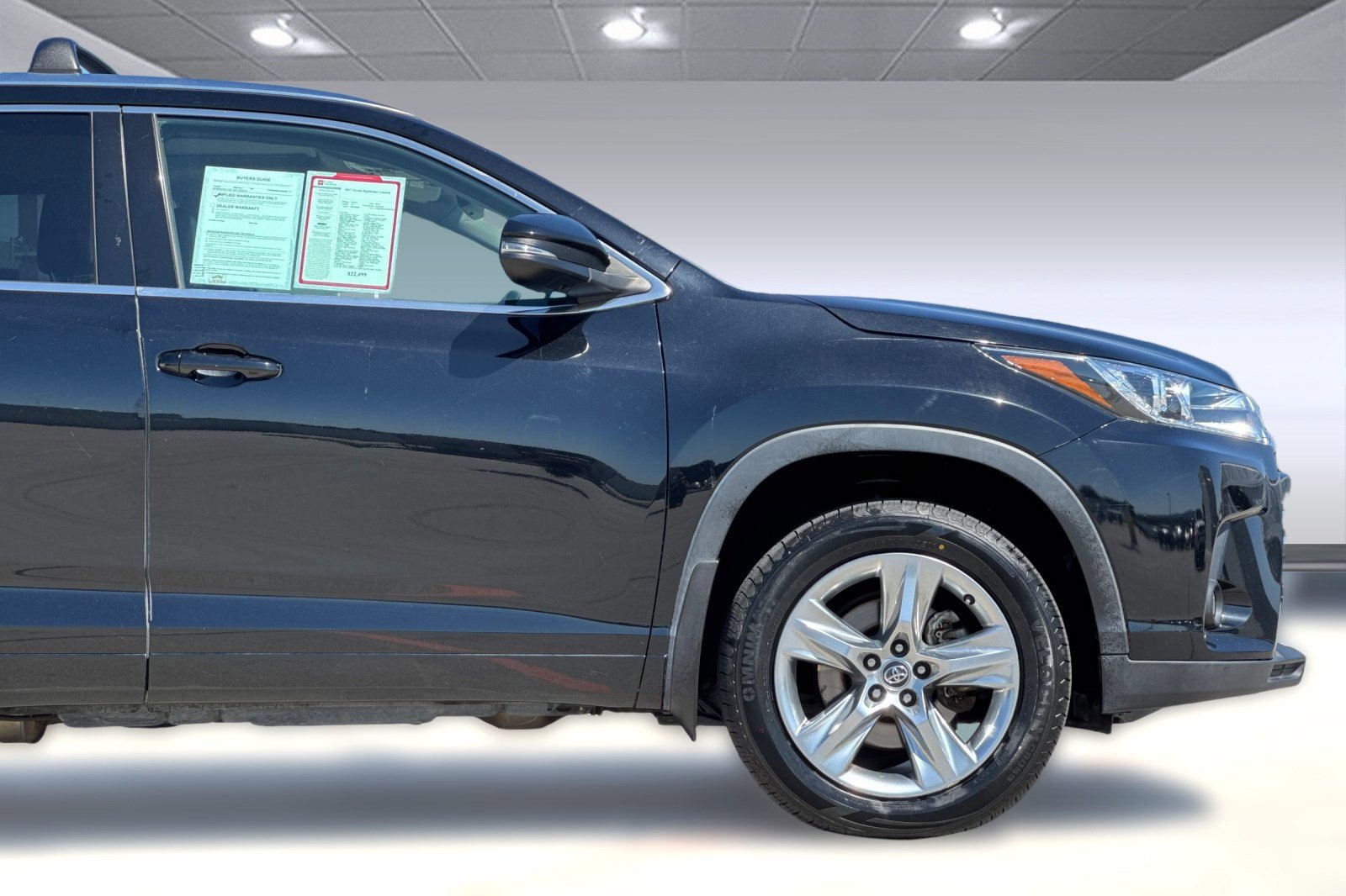 Certified 2017 Toyota Highlander Limited AWD/4WD image 36