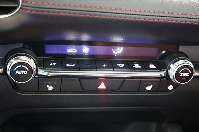 New 2026 MAZDA MAZDA3 Carbon image 29