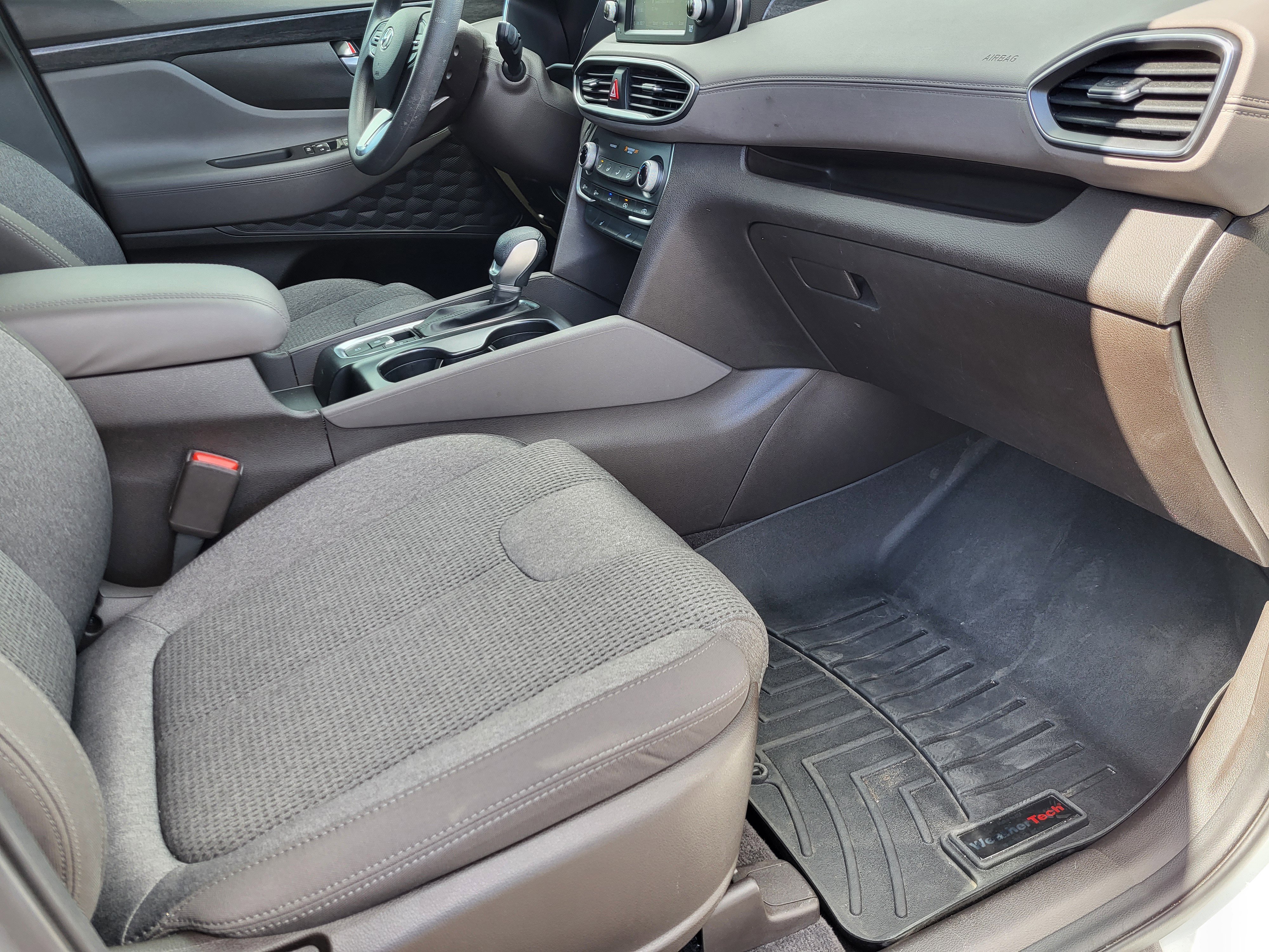 Used 2019 Hyundai Santa Fe SEL image 16