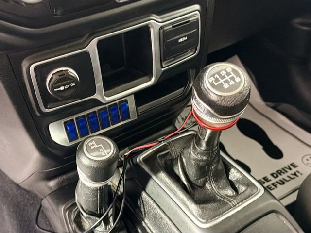 Used 2018 Jeep Wrangler Sport image 16