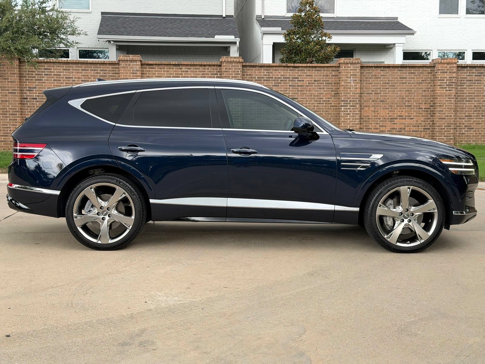 Used 2024 Genesis GV80 3.5T w/ Prestige Package AWD/4WD image 14