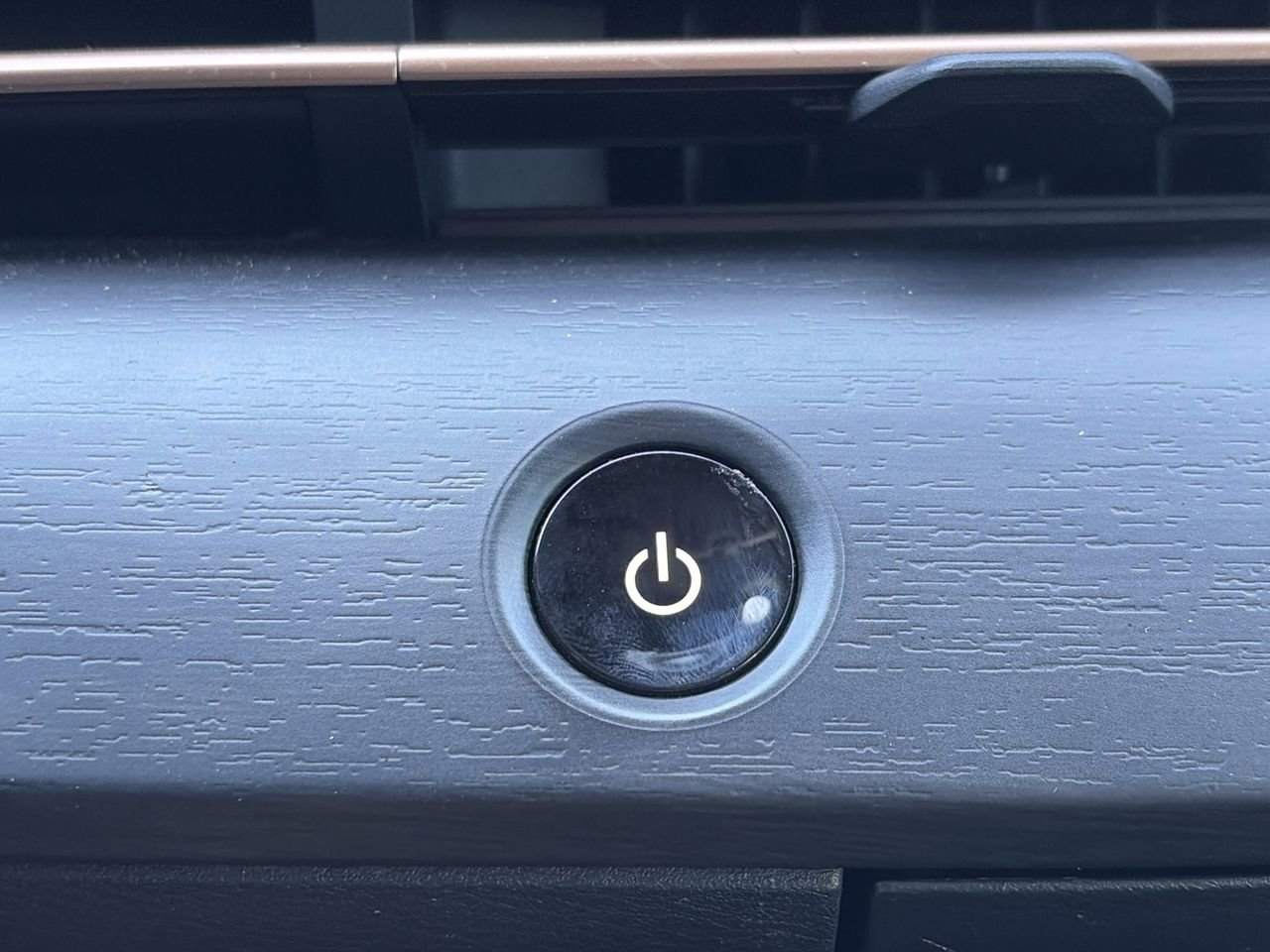 Certified 2024 Nissan Ariya FWD image 18